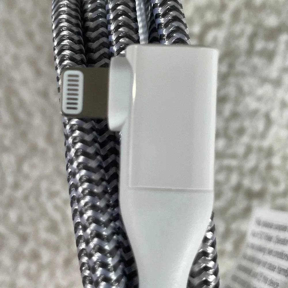 Auto Drive 6ft Charging Cable‎ Silver 90 Degree 8 pin connector to USB-C Braided